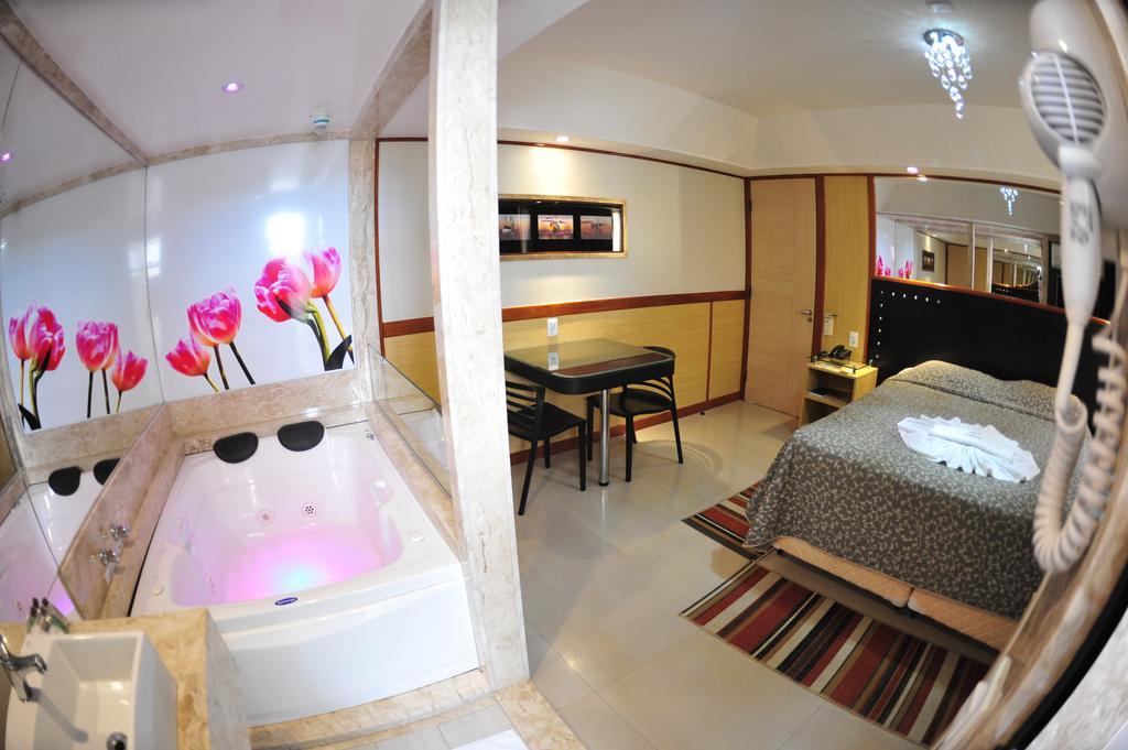 Hotel Premium Plaza Muriae Luaran gambar